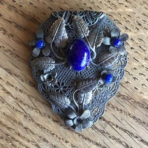 Antique scarf clip